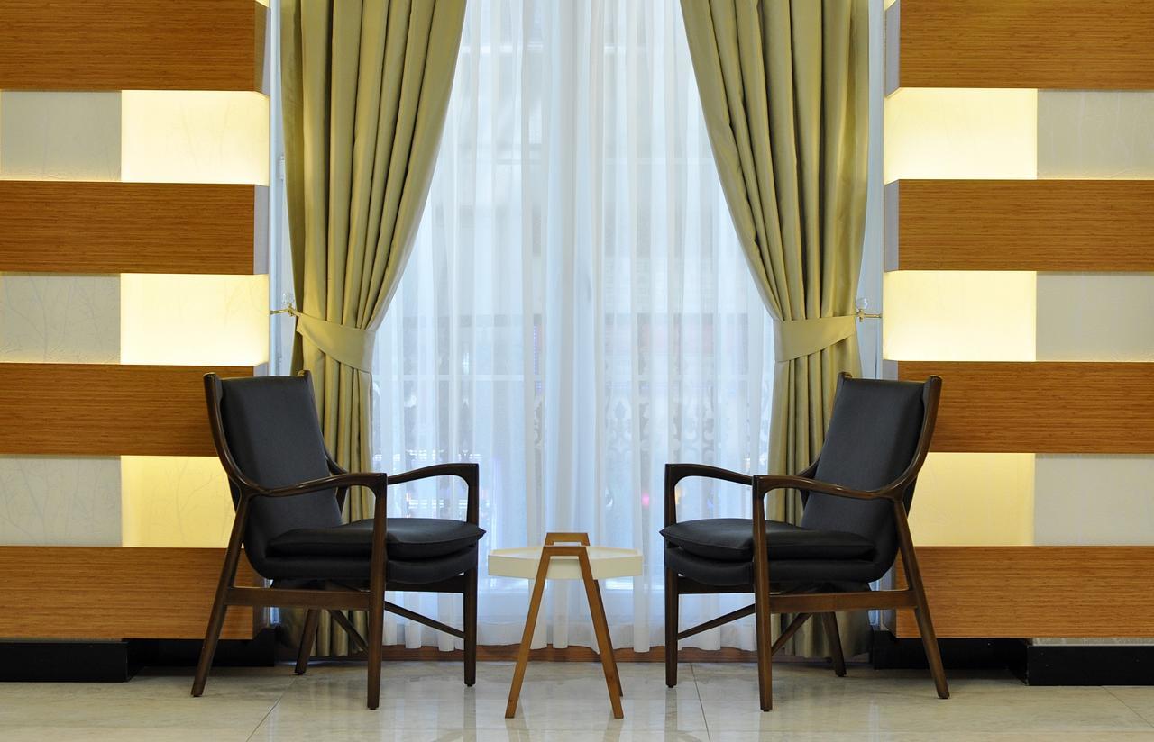 Double Comfort Hotel Ankara Exterior photo